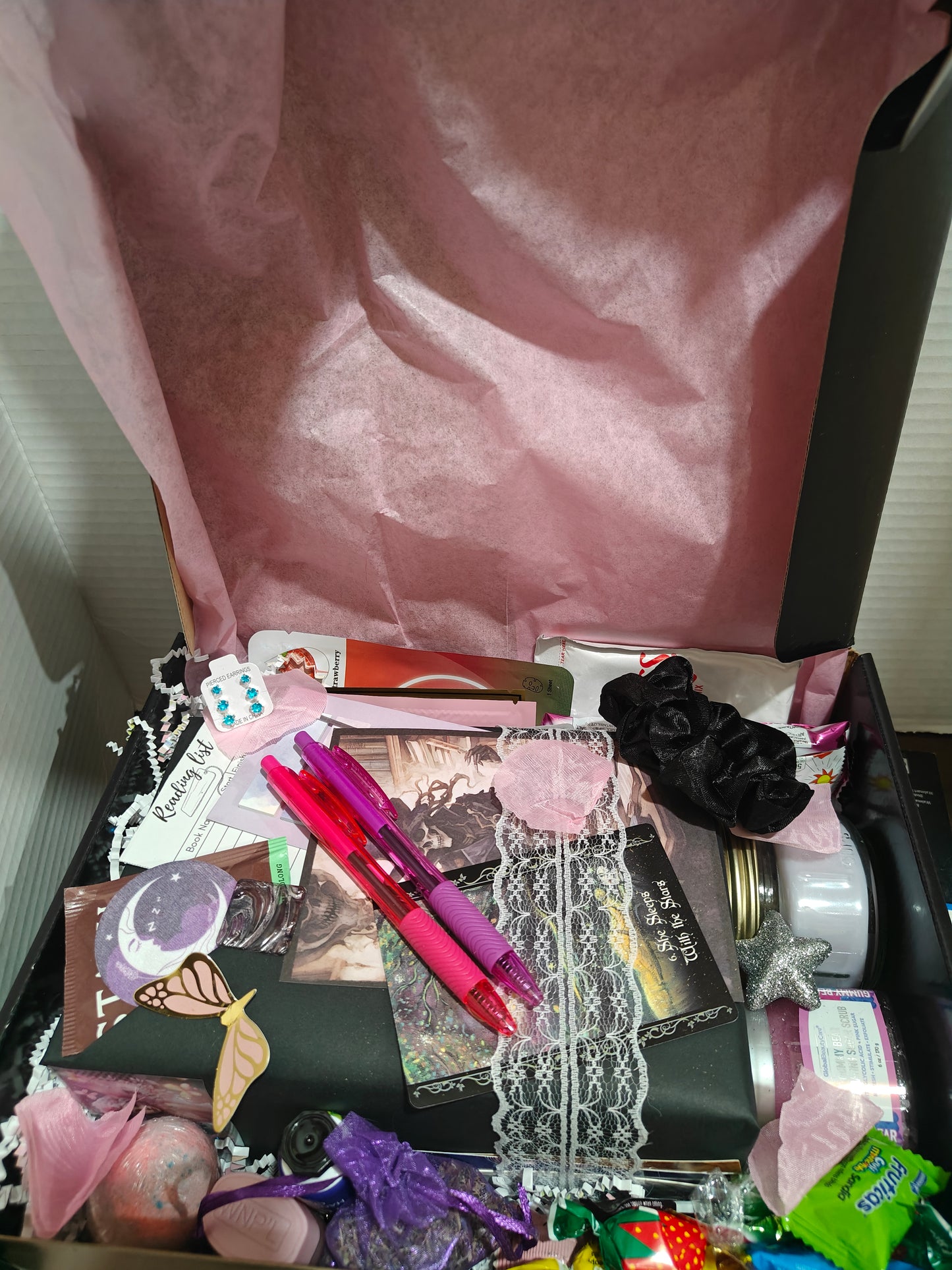 Blind Date with a Book- PREMIER BOX